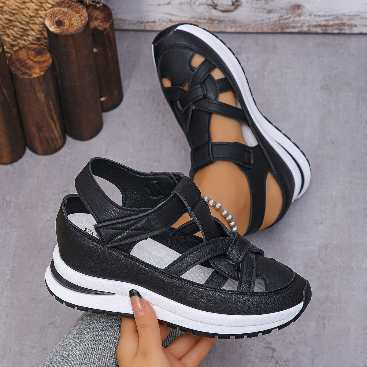 🌸【35-43】Sandale confortabile pentru femei cu talpă groasă, potrivite pentru sandale de vară de vârstă mijlocie