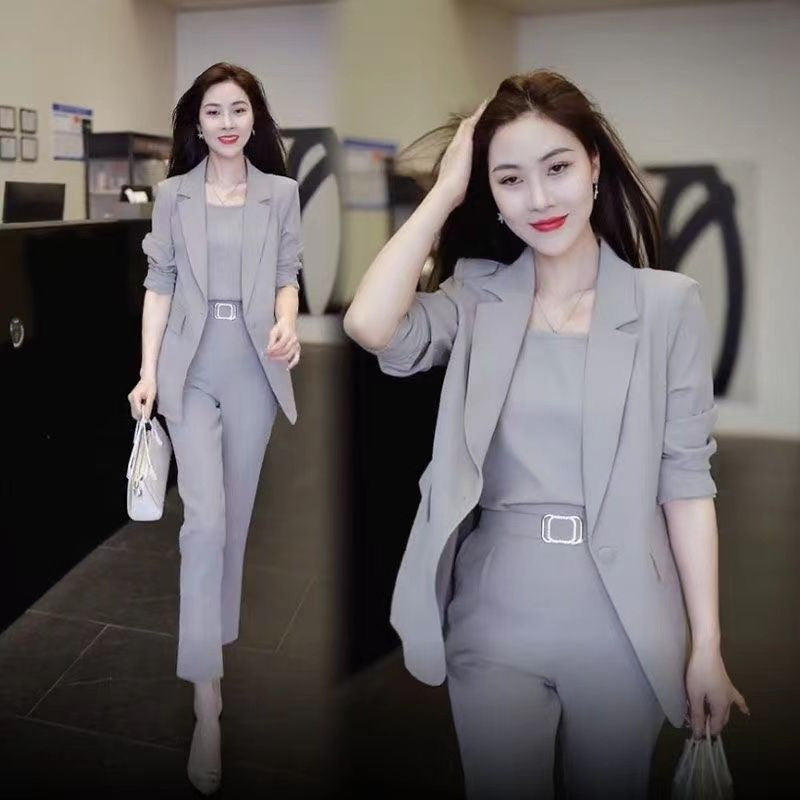 🏆【Jacheta + vesta + pantaloni】2025 Primavara si Toamna Noua Moda Costum Casual Costum din trei piese